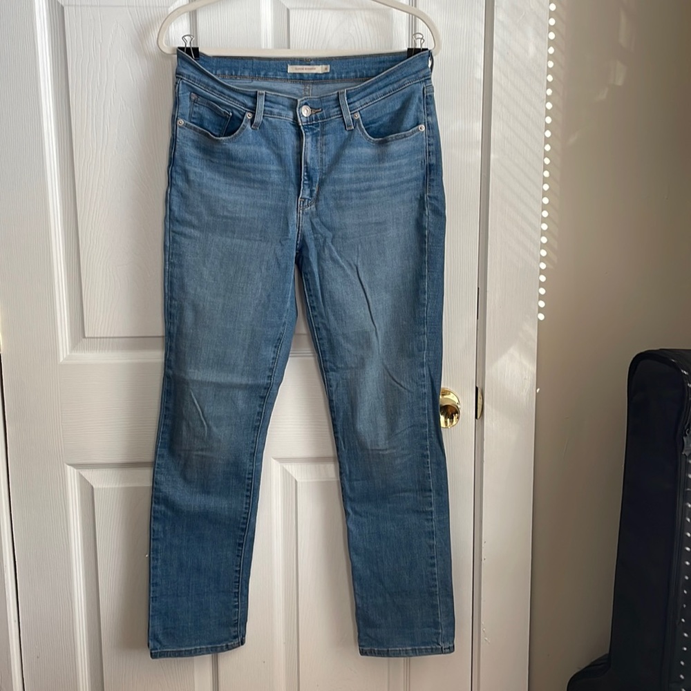 Levi’s Classic Straight Jeans Women’s size 6
